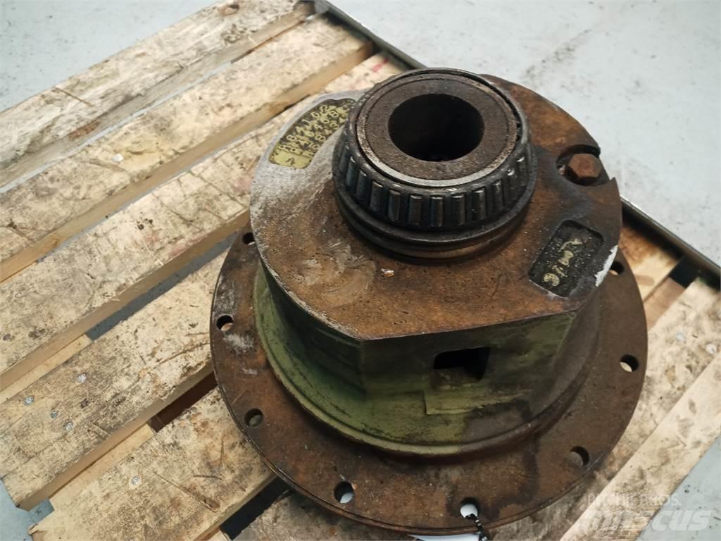 John Deere 4040 Предаване