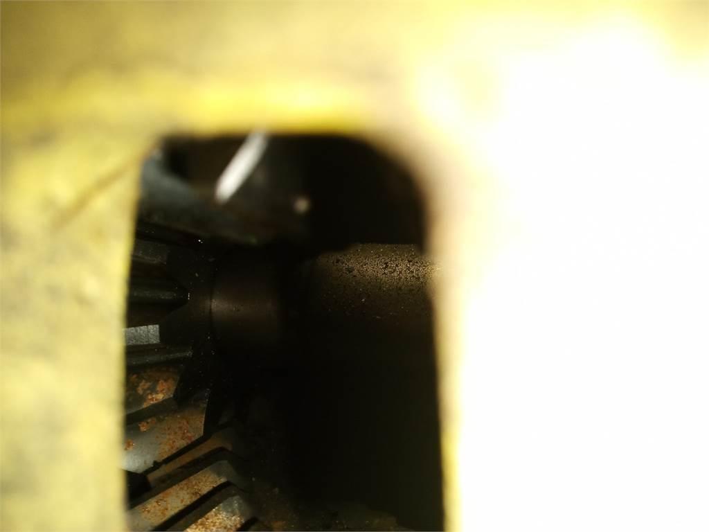 John Deere 4040 Предаване