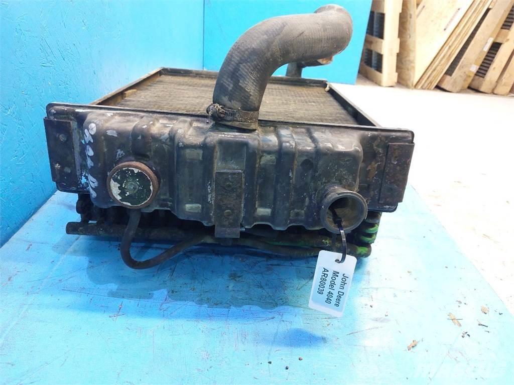 John Deere 4040 Радиатори