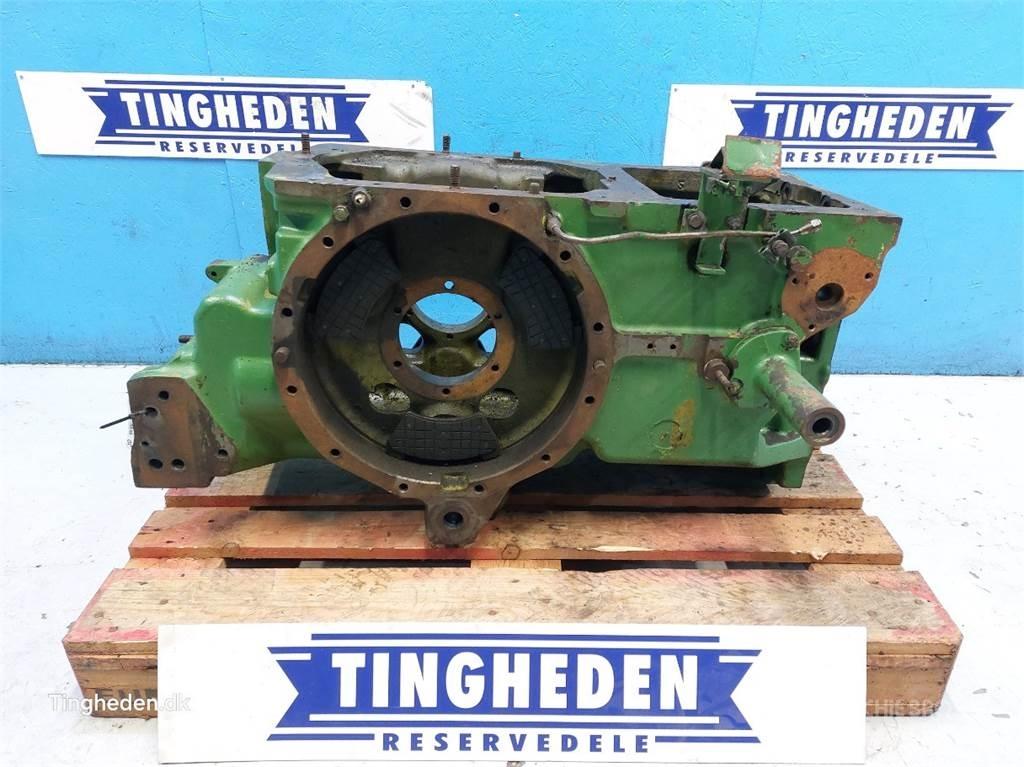 John Deere 4040 Предаване