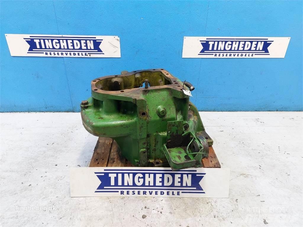 John Deere 4040 Предаване