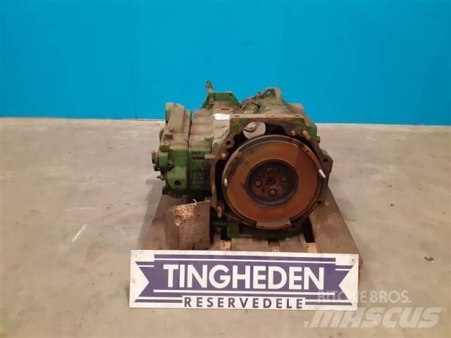 John Deere 4239 Двигатели