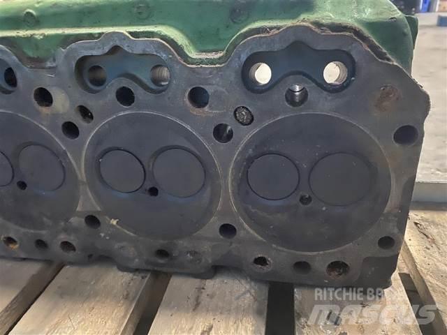 John Deere 4239 Двигатели