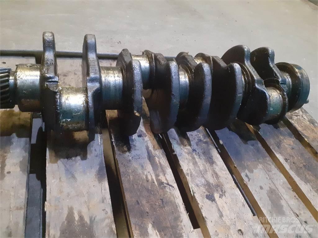 John Deere 4239 Двигатели