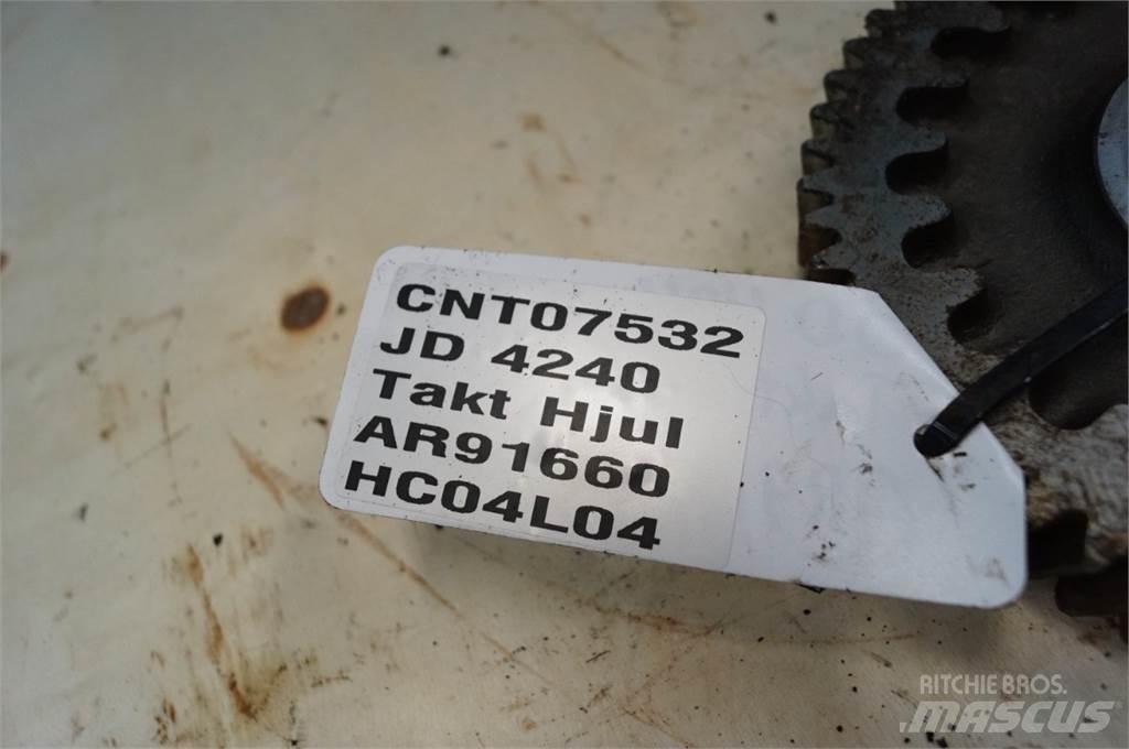John Deere 4240S Двигатели