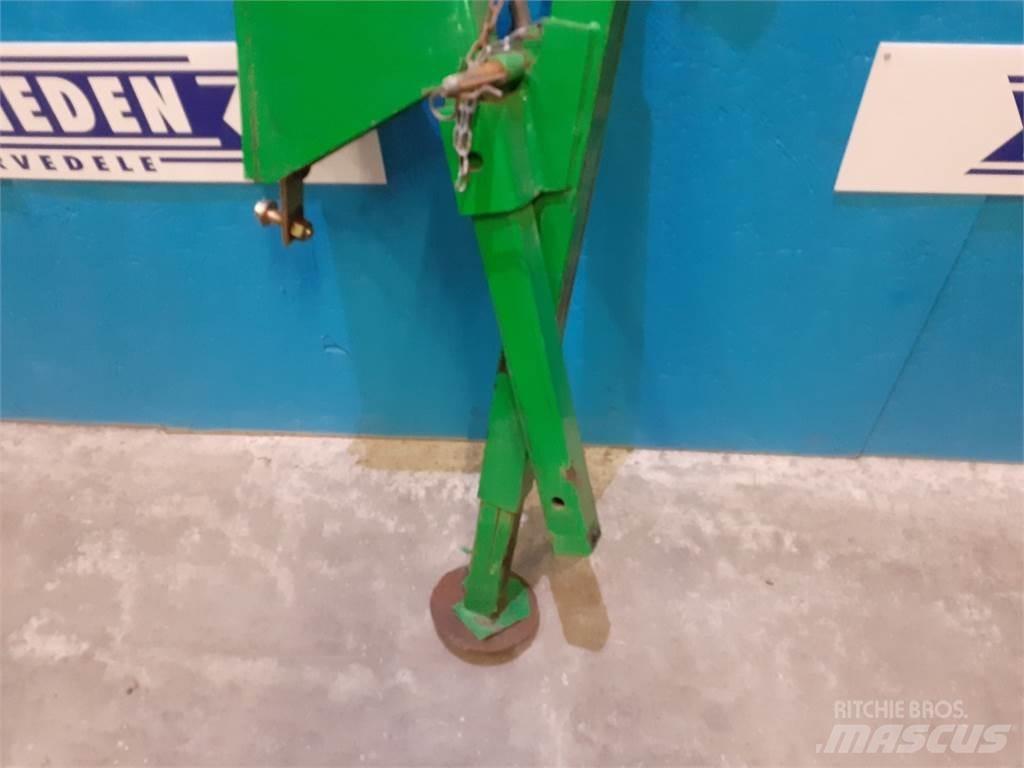 John Deere 575 Пресяващи кофи
