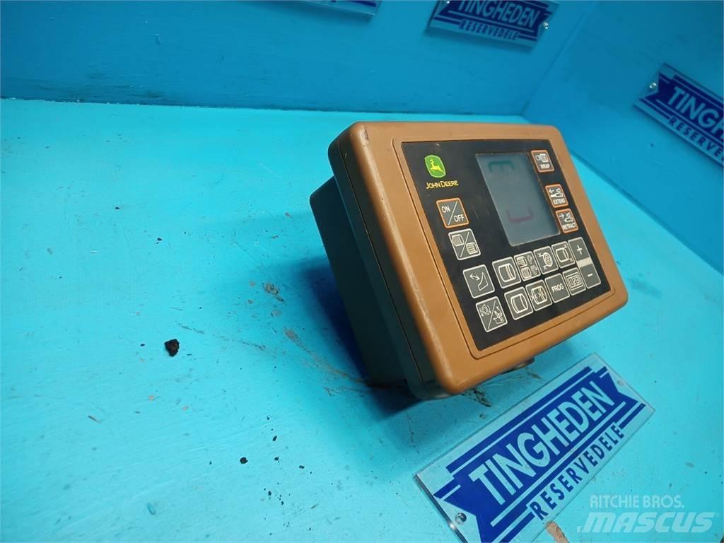 John Deere 590 Електроники