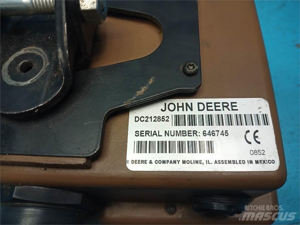 John Deere 590 Електроники