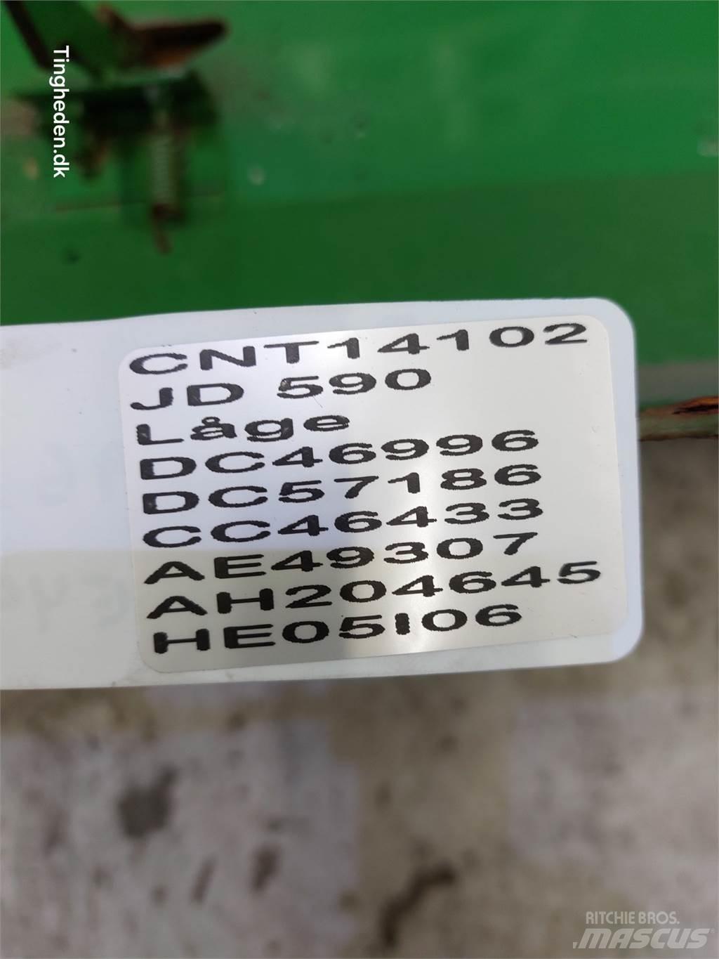 John Deere 590 Пресяващи кофи
