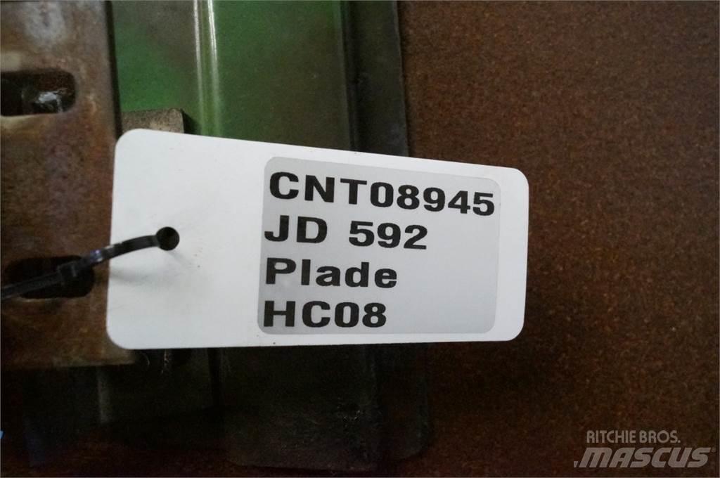 John Deere 592 Пресяващи кофи

