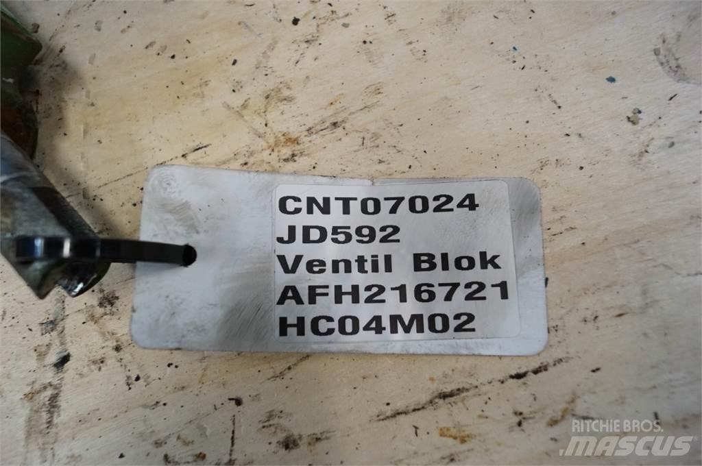 John Deere 592 Хидравлични