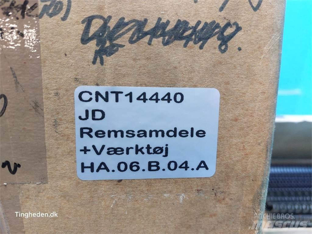 John Deere 592 Стяги за бали