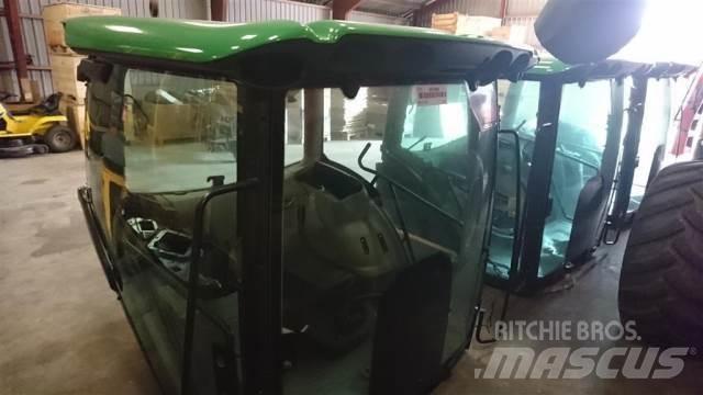 John Deere 6155 Кабина