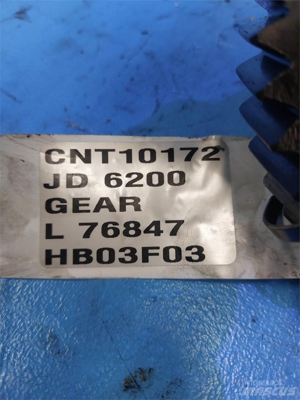 John Deere 6200 Предаване