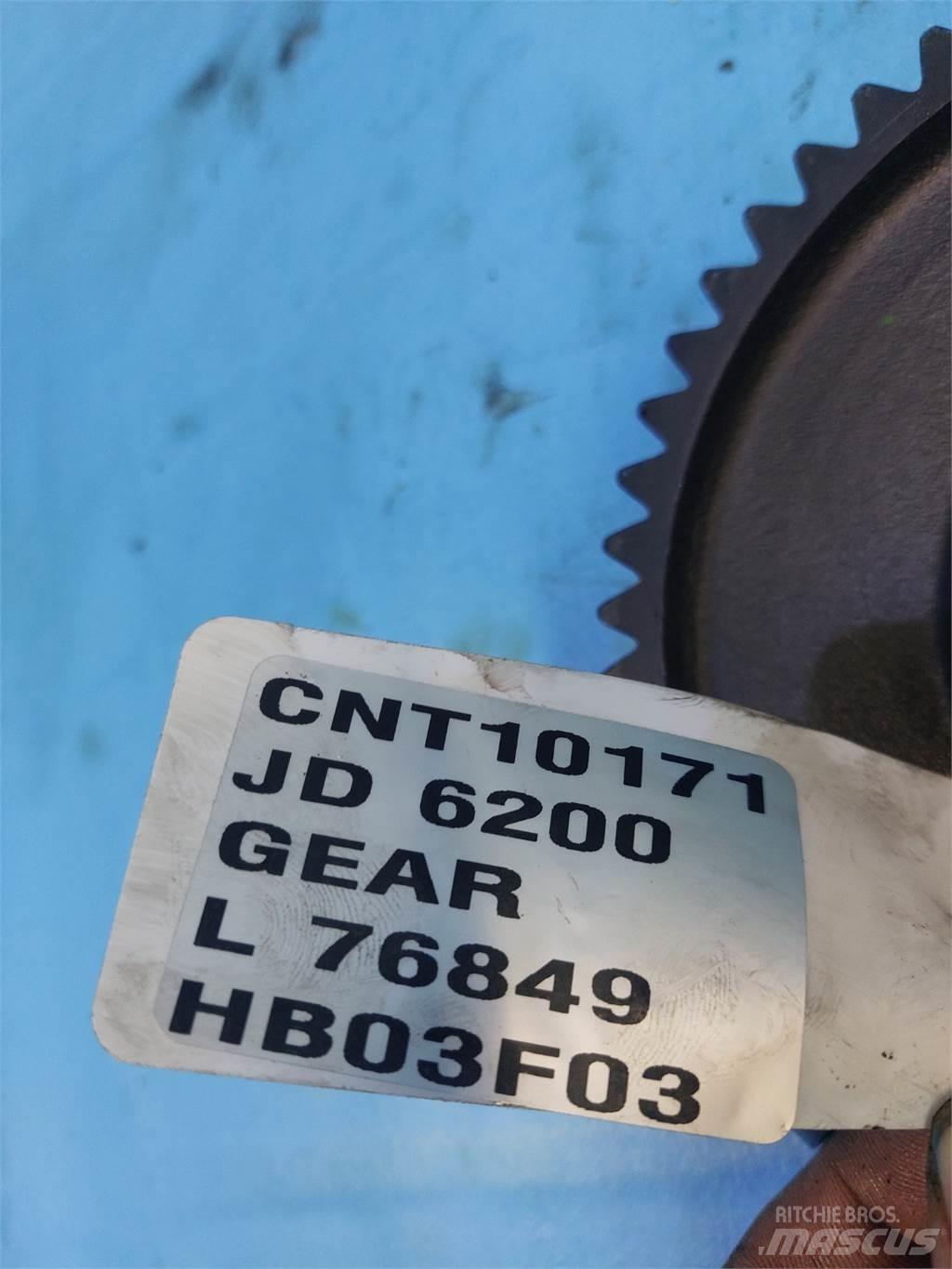 John Deere 6200 Предаване