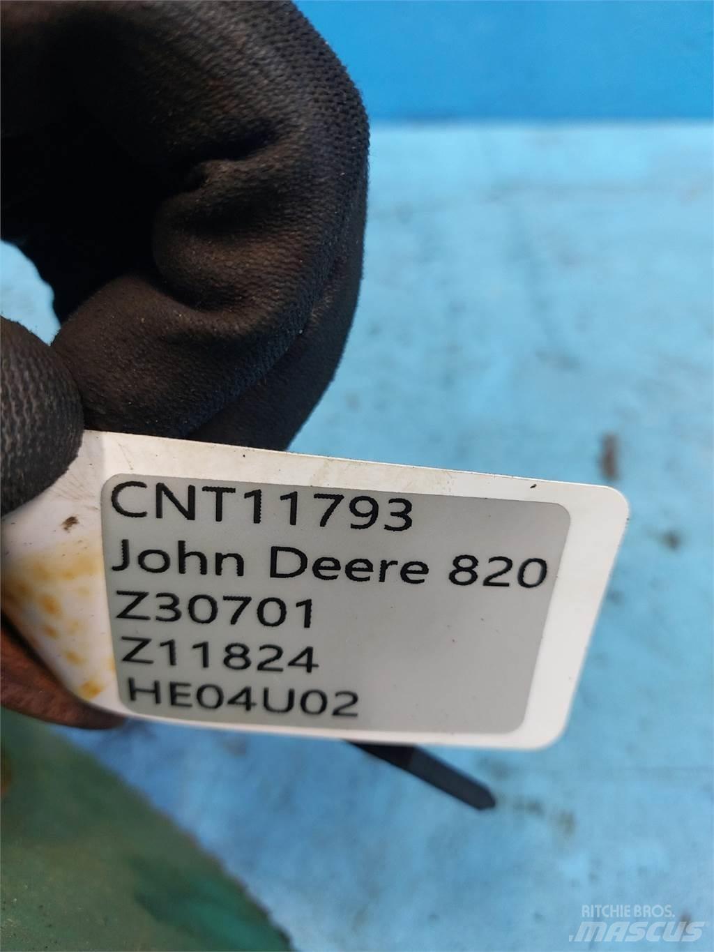 John Deere 820 Аксесоари  за комбайни