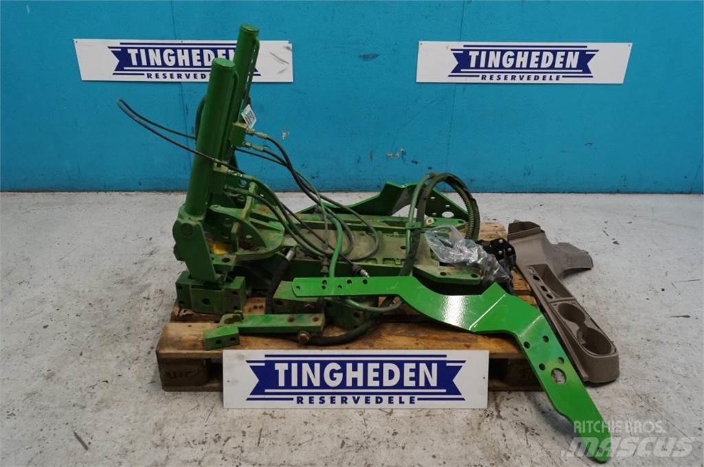 John Deere 8235R Други аксесоари за трактори