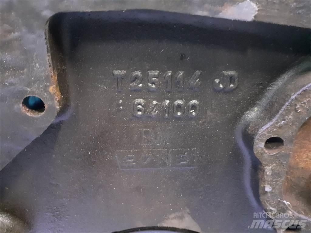 John Deere 935 Двигатели