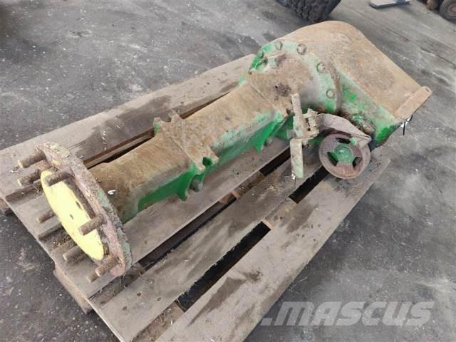 John Deere 942 Предаване