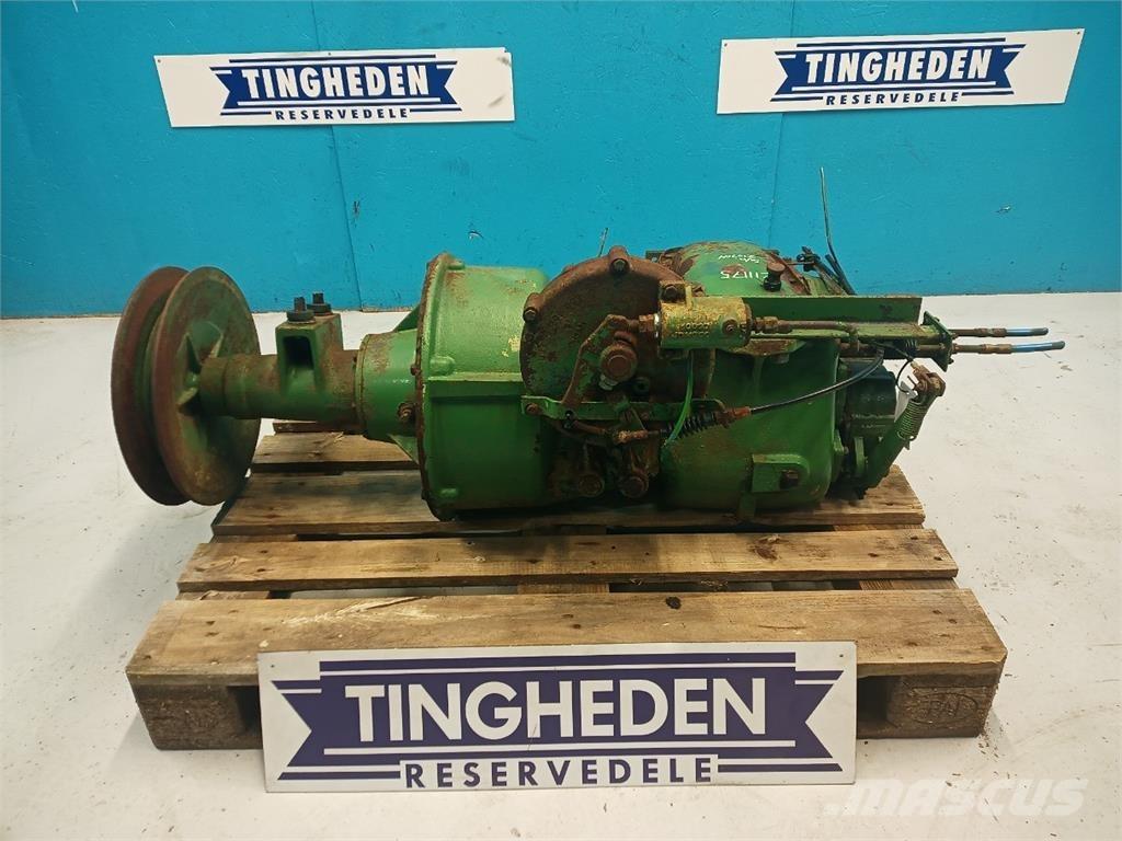 John Deere 965 Предаване