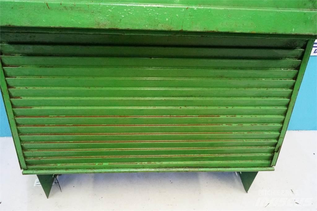 John Deere 965 Разстилачки на пясък и сол