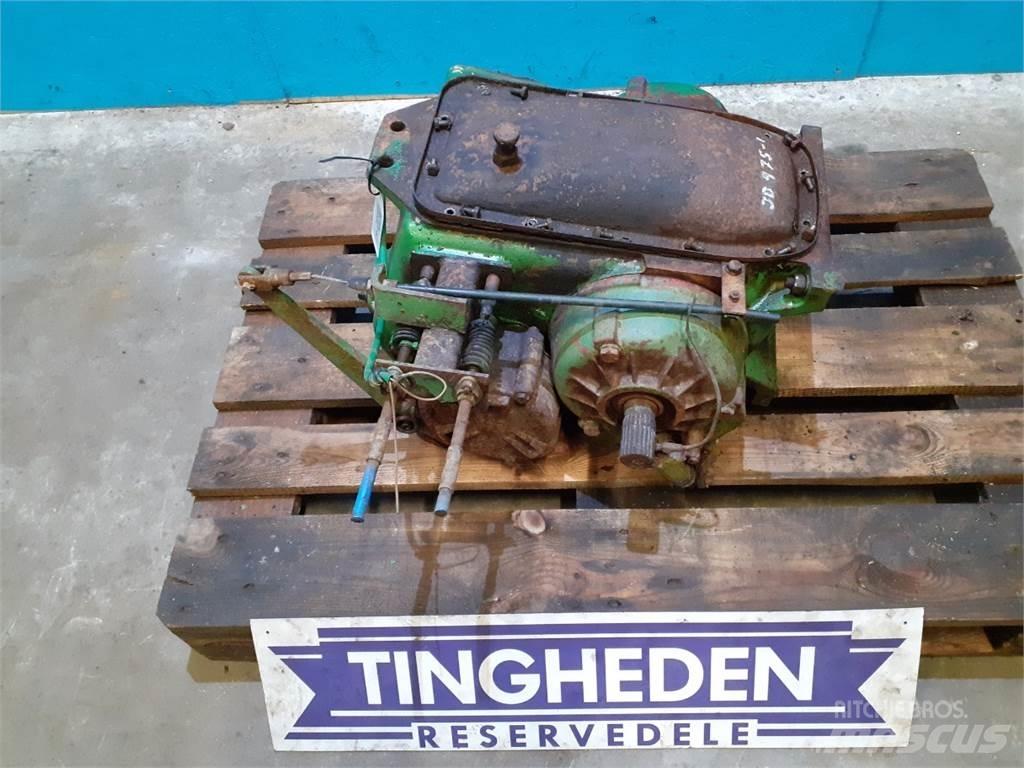 John Deere 975 Предаване