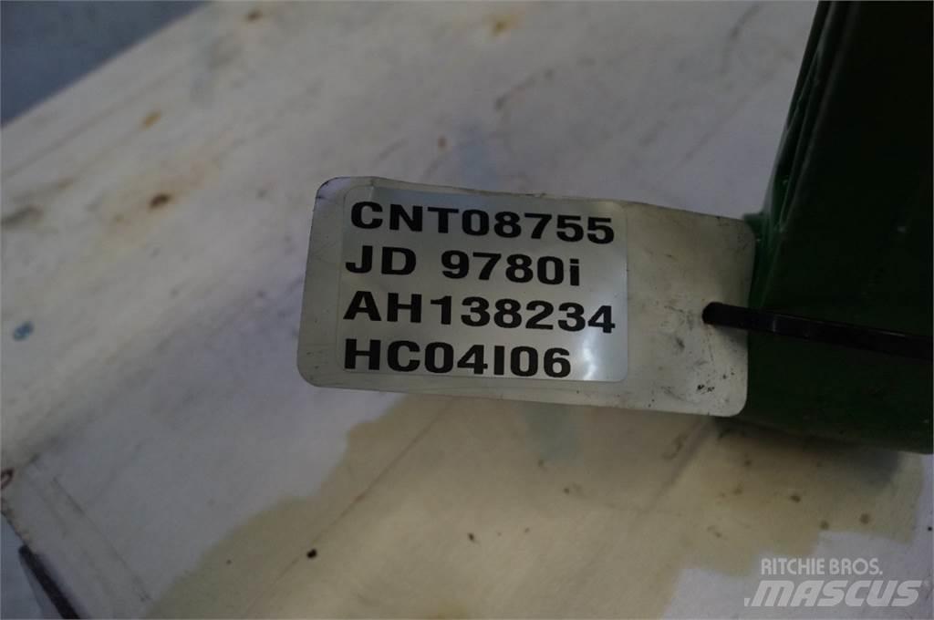 John Deere 9780 Разстилачки на пясък и сол