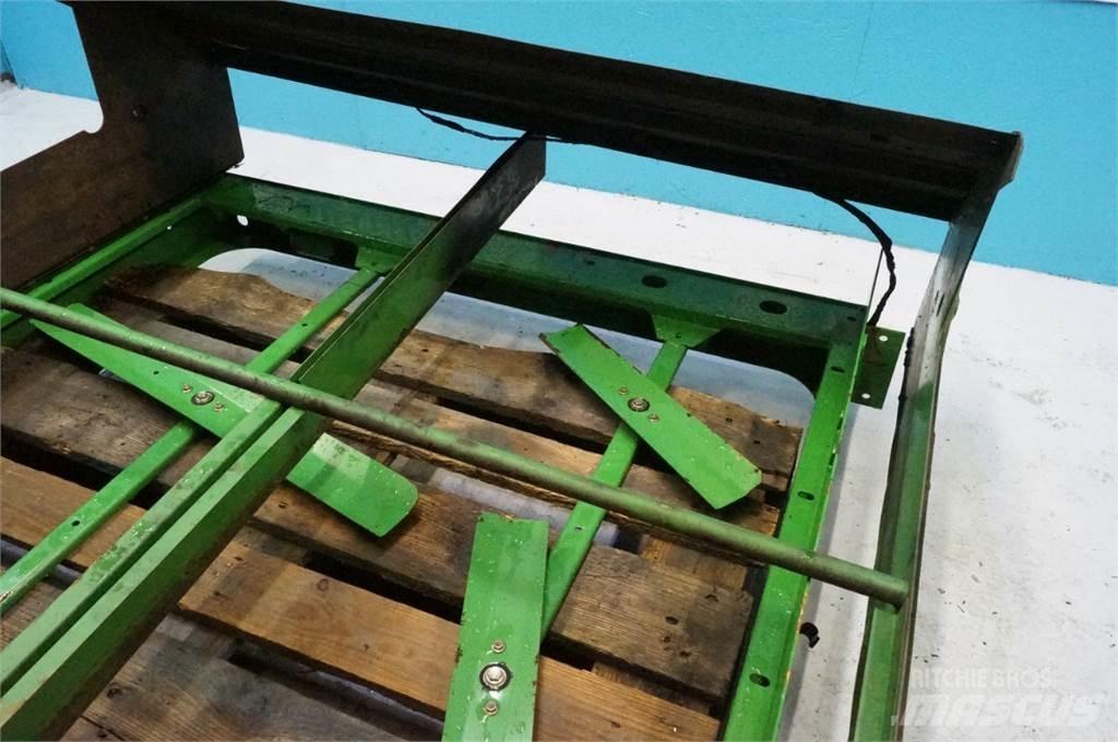 John Deere 9780 Разстилачки на пясък и сол