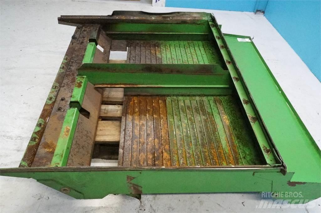 John Deere 9780 Разстилачки на пясък и сол