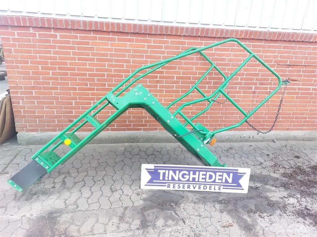 John Deere 9880 Кабина