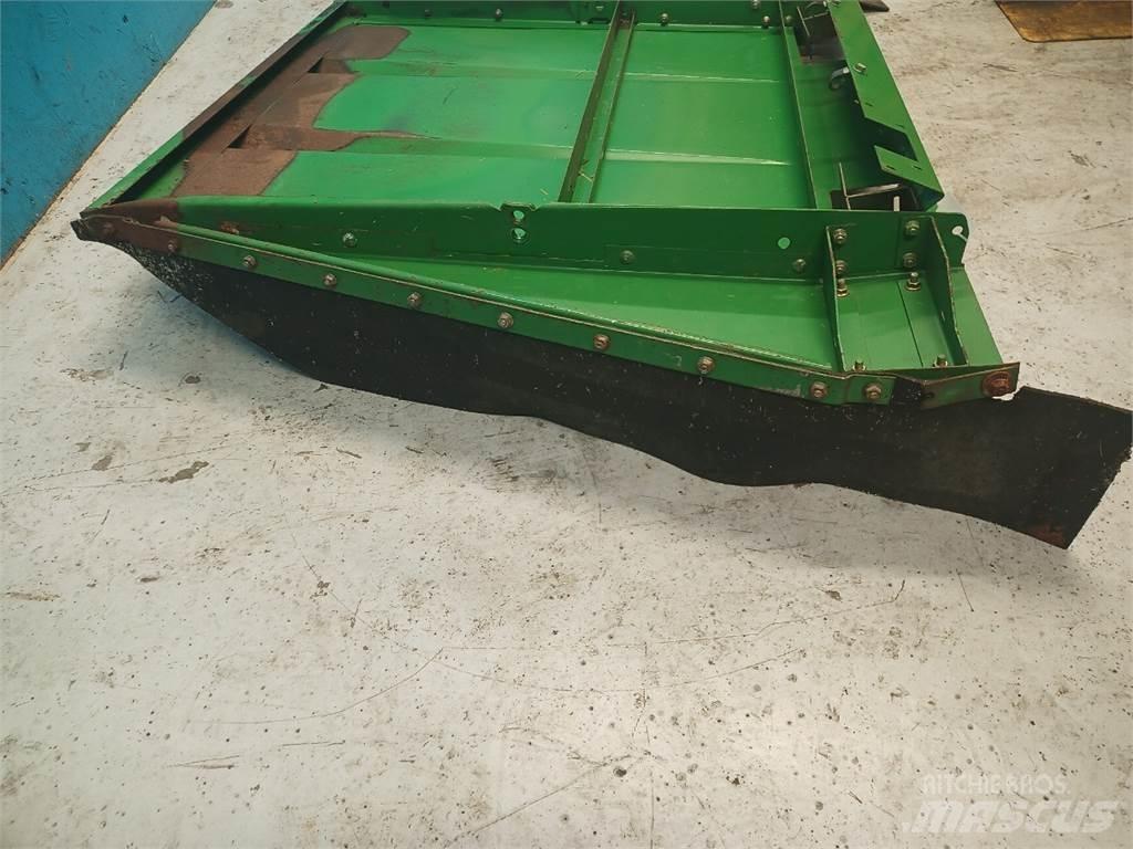 John Deere CTS Разстилачки на пясък и сол