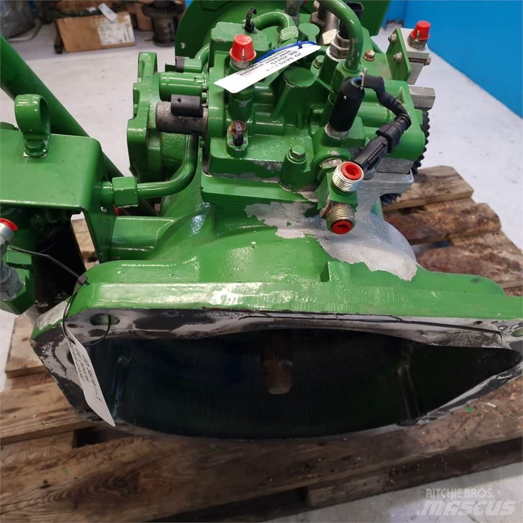John Deere S670 Предаване