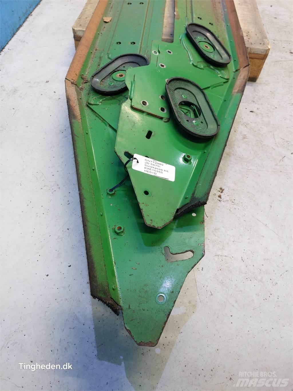 John Deere S670 Разстилачки на пясък и сол