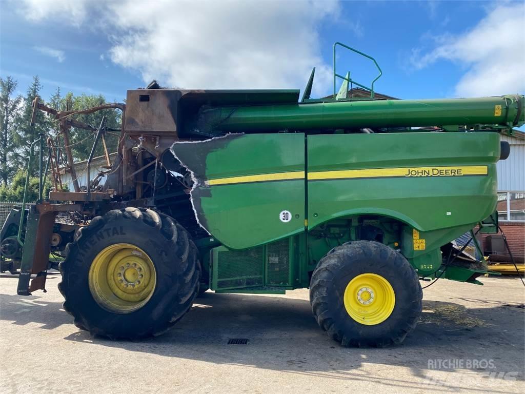 John Deere S670I Комбайни