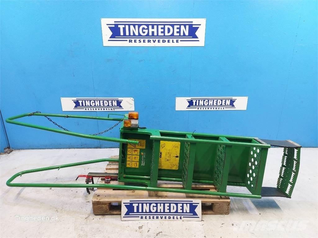 John Deere T660I Кабина