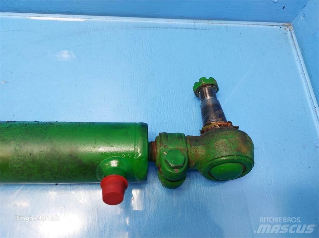 John Deere T660I Хидравлични