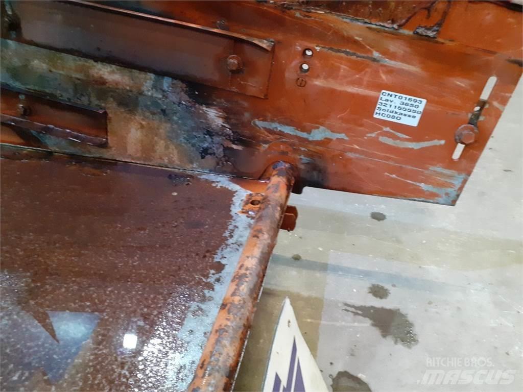 Laverda 3650 Разстилачки на пясък и сол