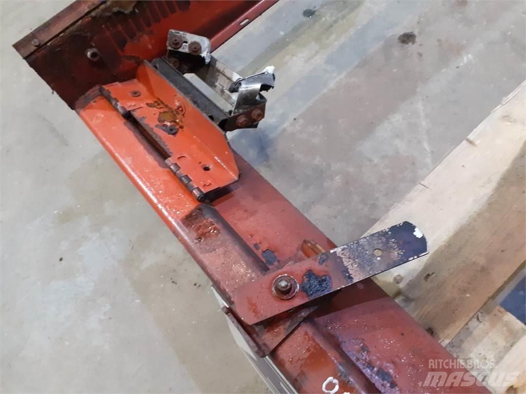 Laverda 626 Разстилачки на пясък и сол