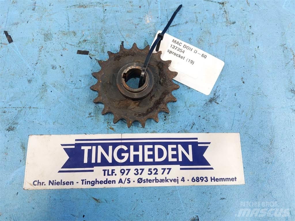 MacDon D60 Аксесоари  за комбайни