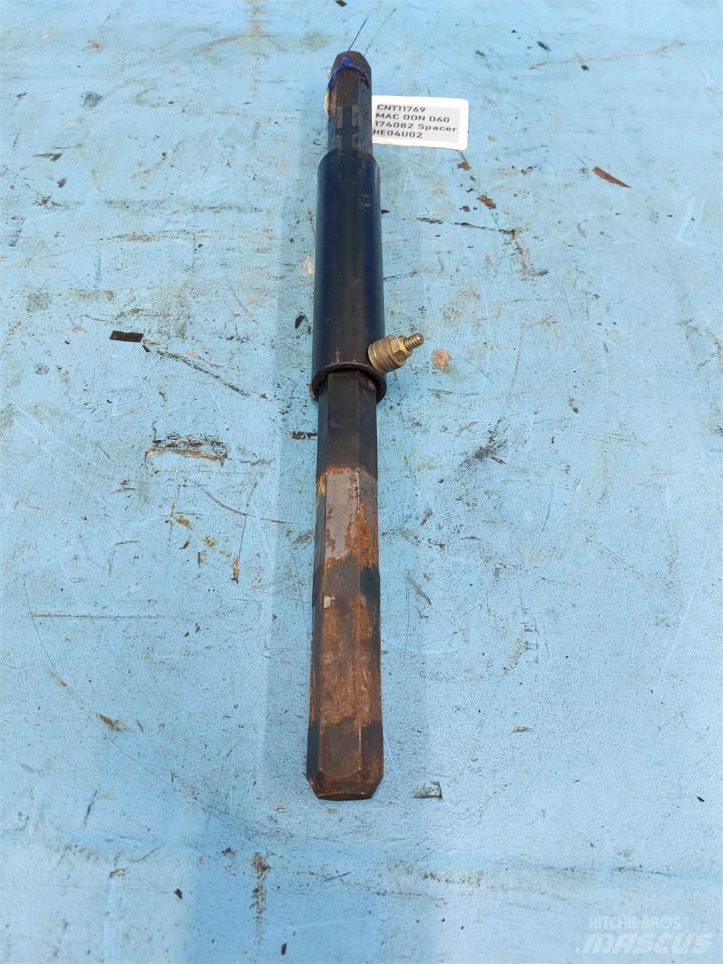MacDon D60 Аксесоари  за комбайни