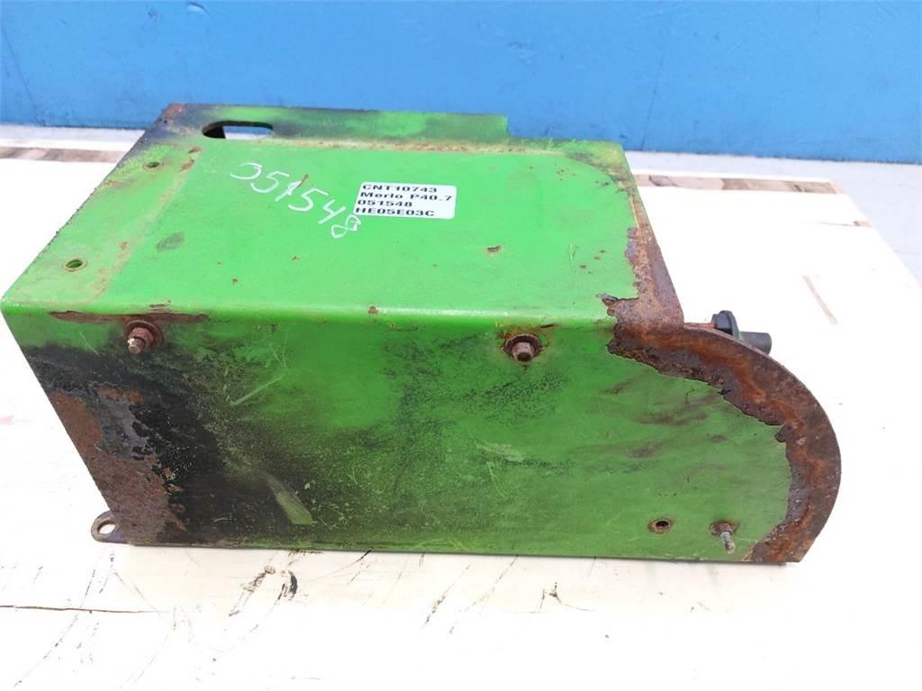 Merlo P40.7 Пресяващи кофи
