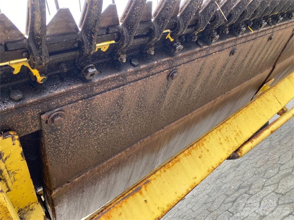 New Holland 15 Аксесоари  за комбайни