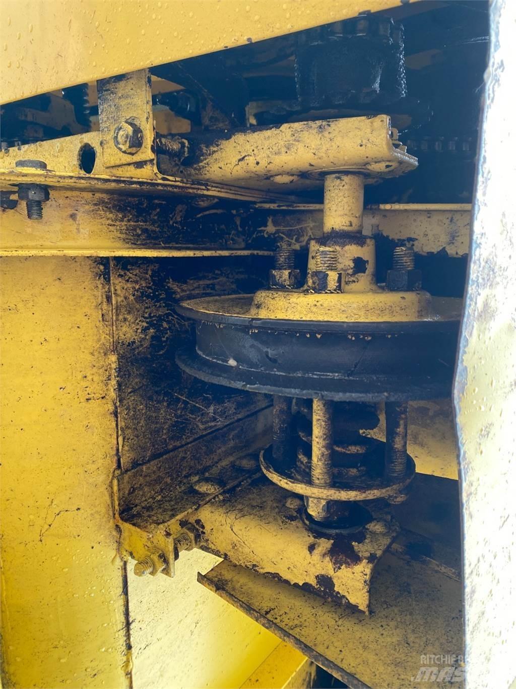 New Holland 15 Аксесоари  за комбайни