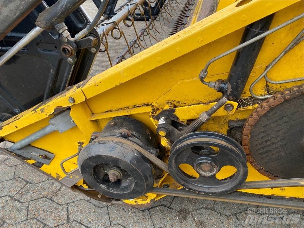 New Holland 24 Аксесоари  за комбайни