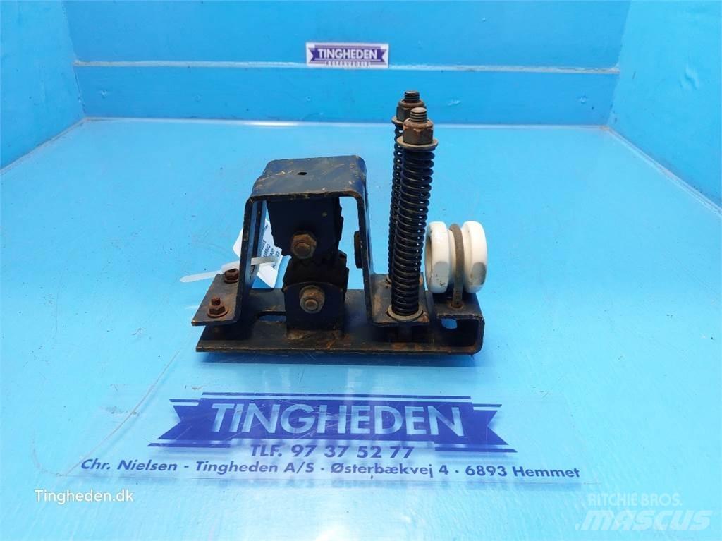 New Holland 4860 Друга техника за жънене на фураж