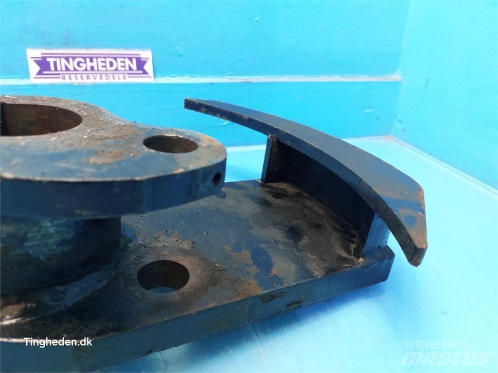 New Holland 4860 Друга техника за жънене на фураж