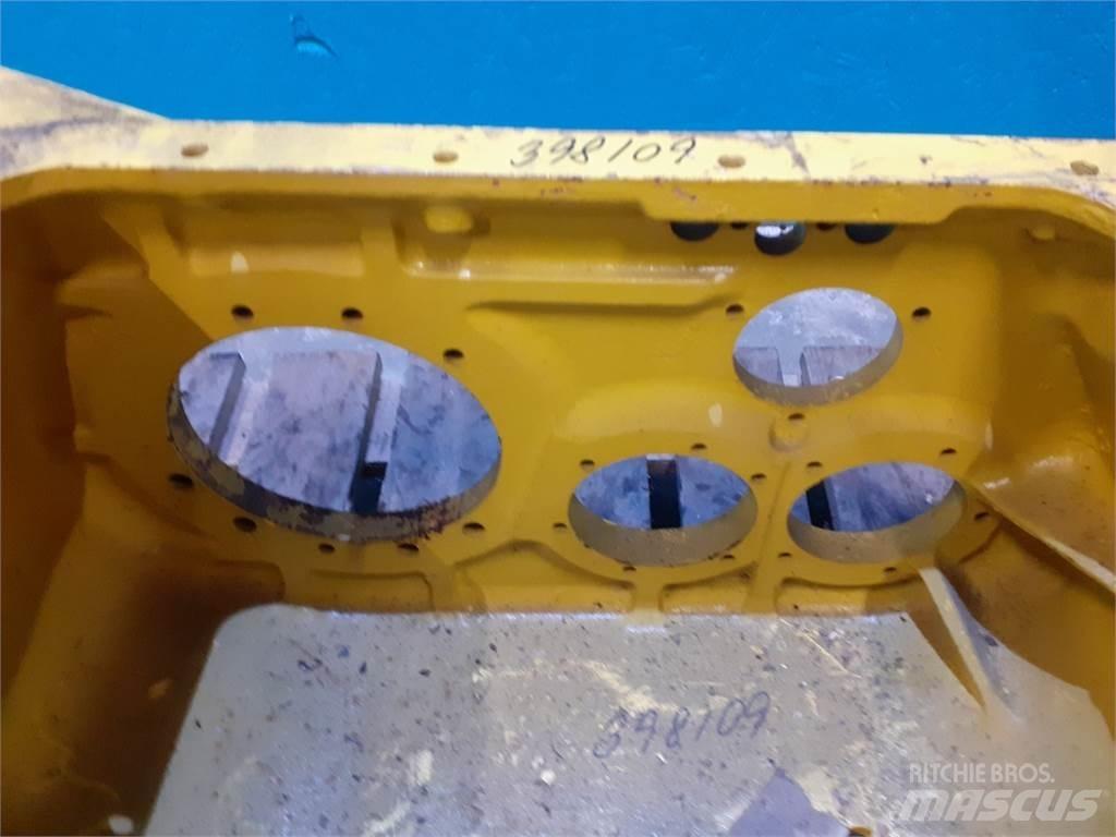 New Holland 8080 Предаване