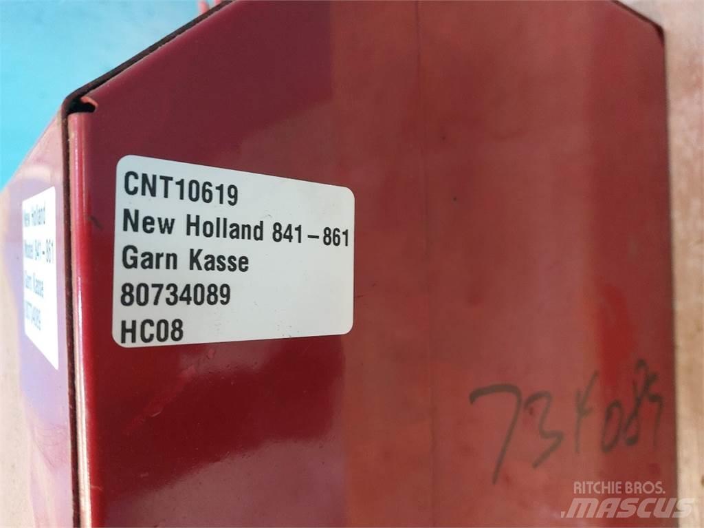 New Holland 841 Пресяващи кофи
