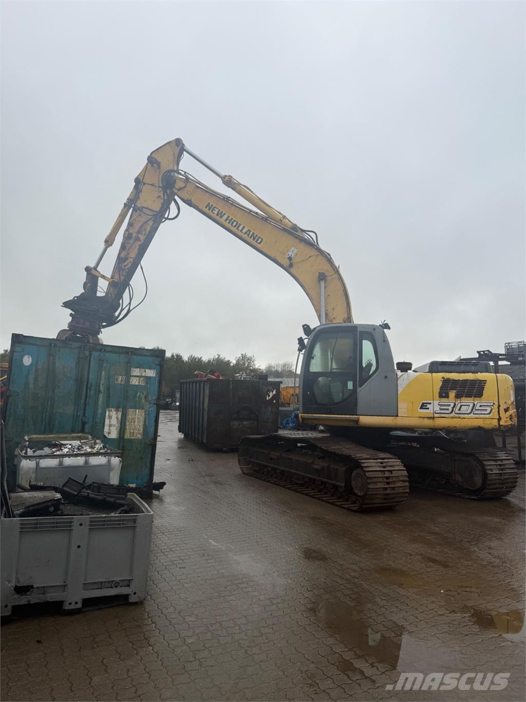 New Holland E305 Верижен екскаватор