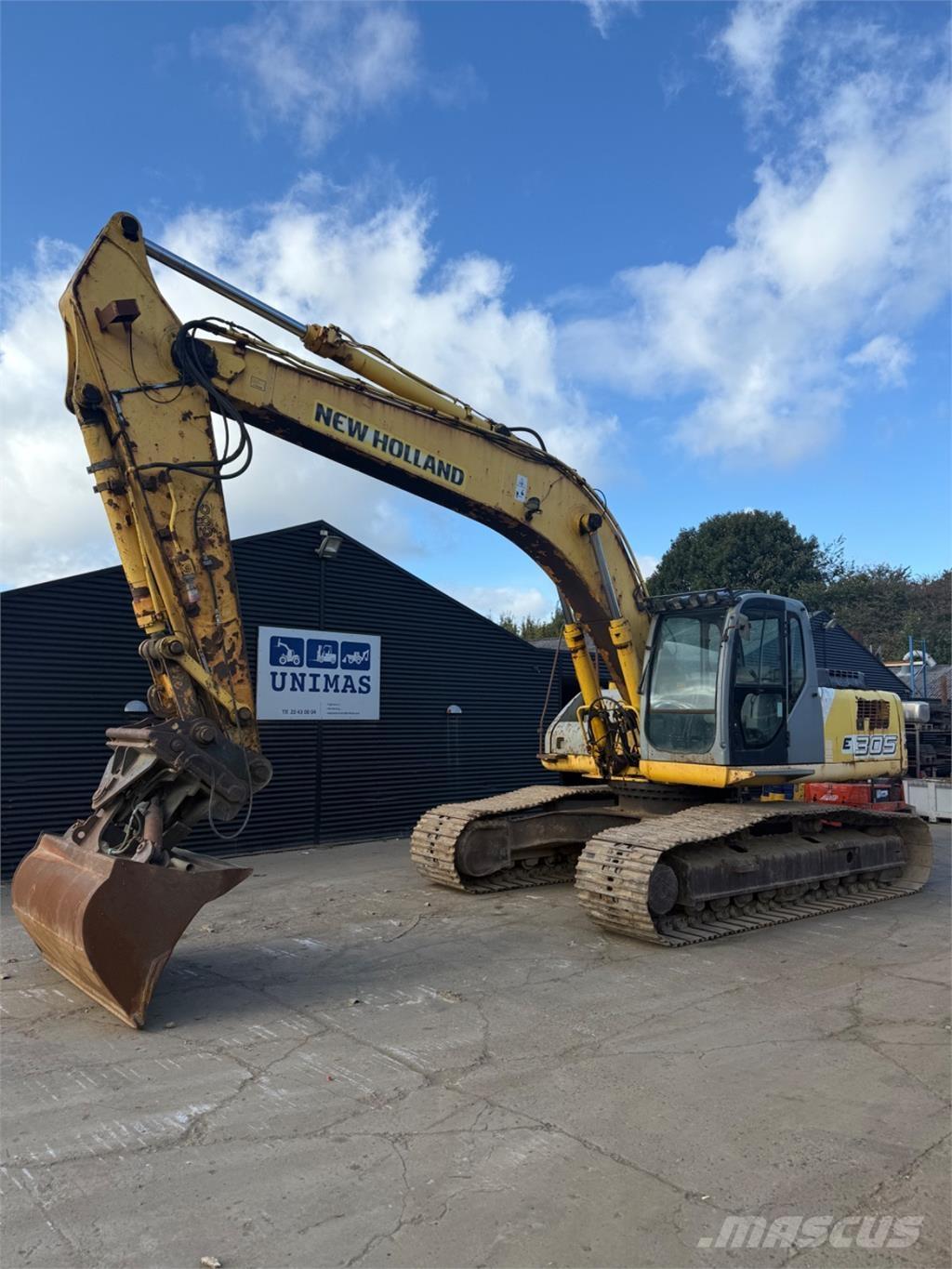 New Holland E305 Верижен екскаватор